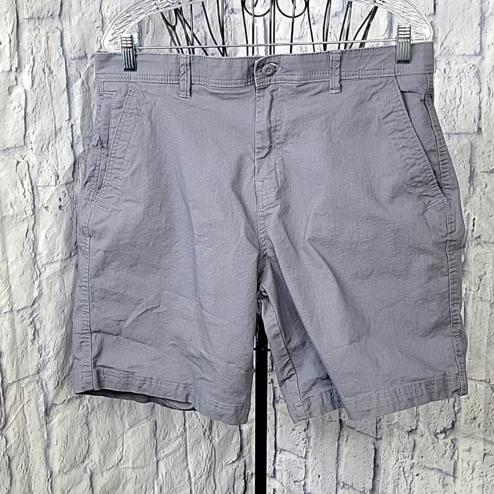 OCEAN COAST Men's Gray Shorts‎ Size 34